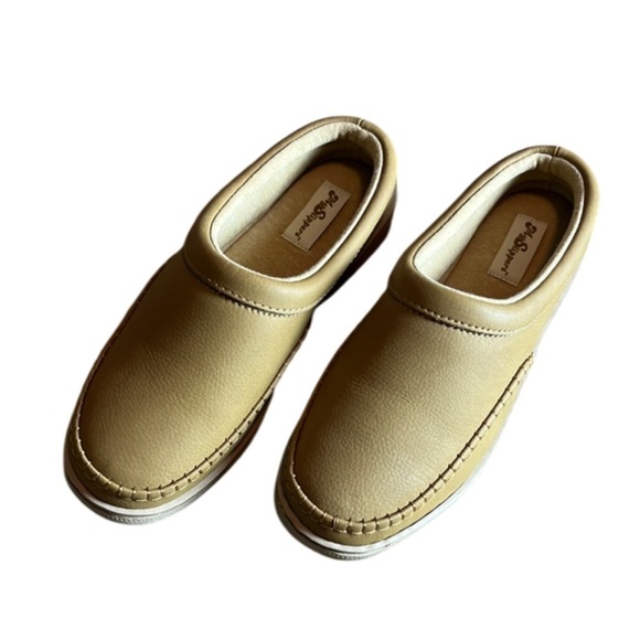 my slipper Shoes - MY SLIPPERS All Season Leather Slip-ons - Women’s Size 9